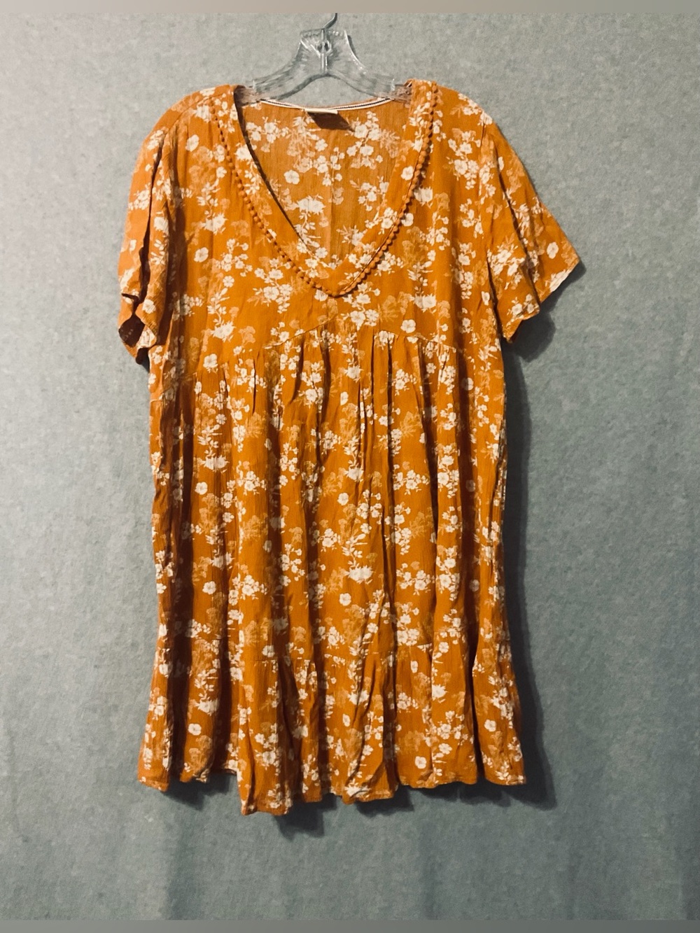 Knox rose Women's Mustard Floral V-Neck Short Sleeve mini BAby doll Dress
